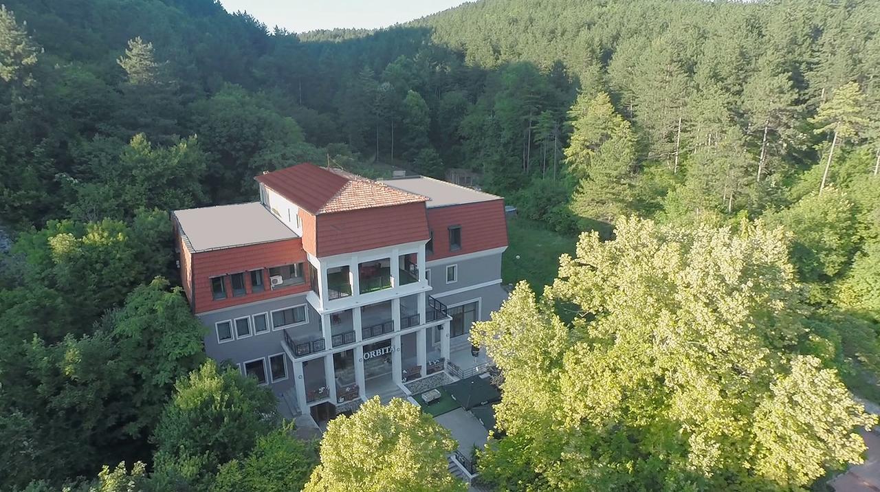 Hotel Orbita Shumen Exteriör bild